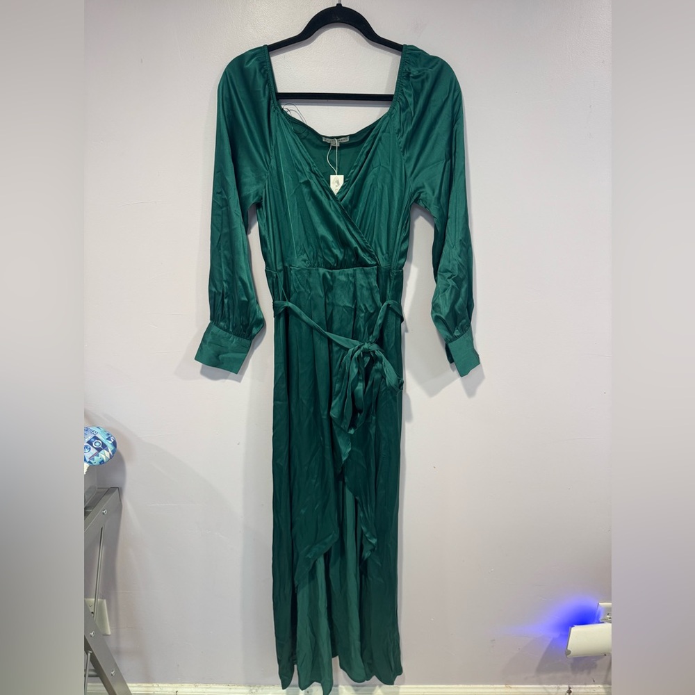 NWT Baltic Born Maxi satin emerald green long sleeve dress